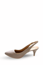 Γόβες Ανατομικές Γυναικείες Piccadilly Ανατομικός πάτος – Προσαρμόζεται στο πέλμα για υποστήριξη όλη μέρα Αντιολισθητική σόλα – Προσφέρει σταθερότητα και ασφάλεια σε κάθε βήμα Μαλακό λάστιχο – Για ευελιξία και φυσική κίνηση Τεχνολογία απορρόφησης κραδασμών – Προστατεύει τα γόνατα & τη μέση